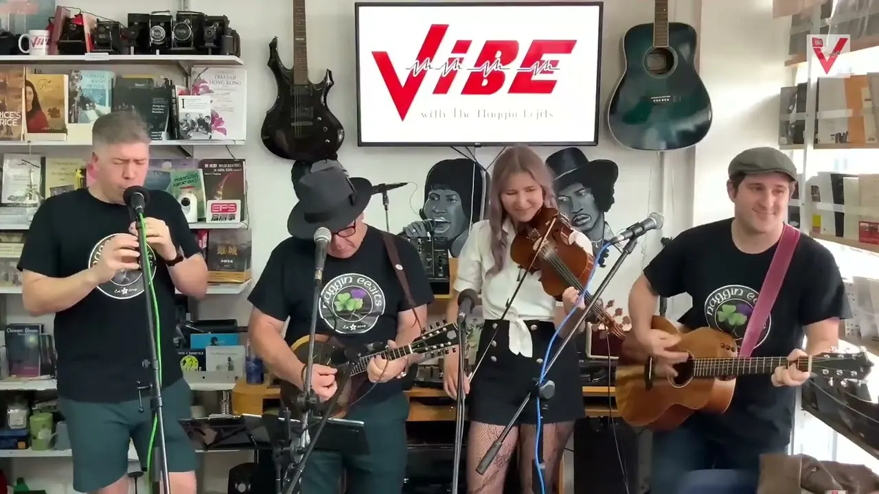 Naggin Eejits at VIBE